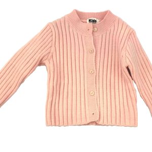 Kids on Trend soft pink cardigan front view buttoned