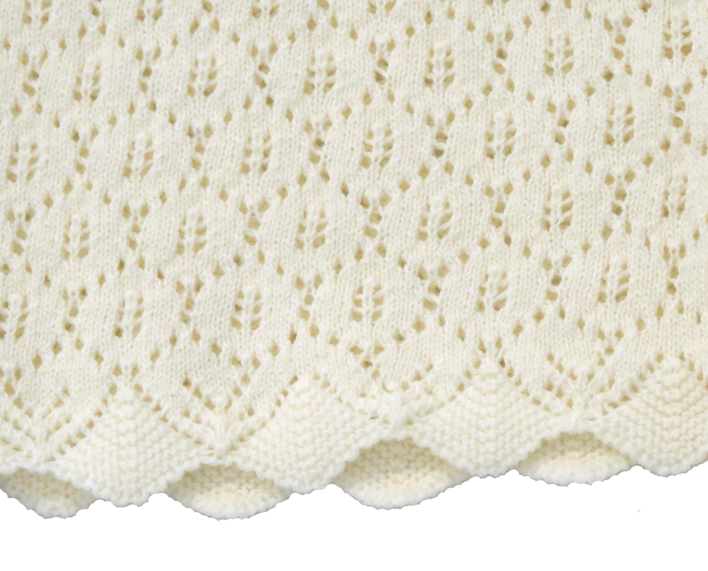 kids on trend cream coloured crotcheted girls shorts close up of edging