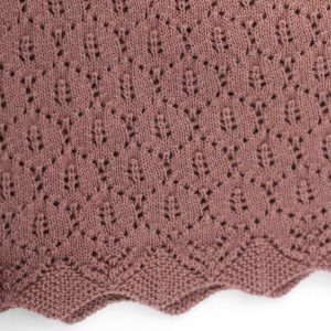 kids on trend plum pink coloured crotcheted girls shorts close up of edging